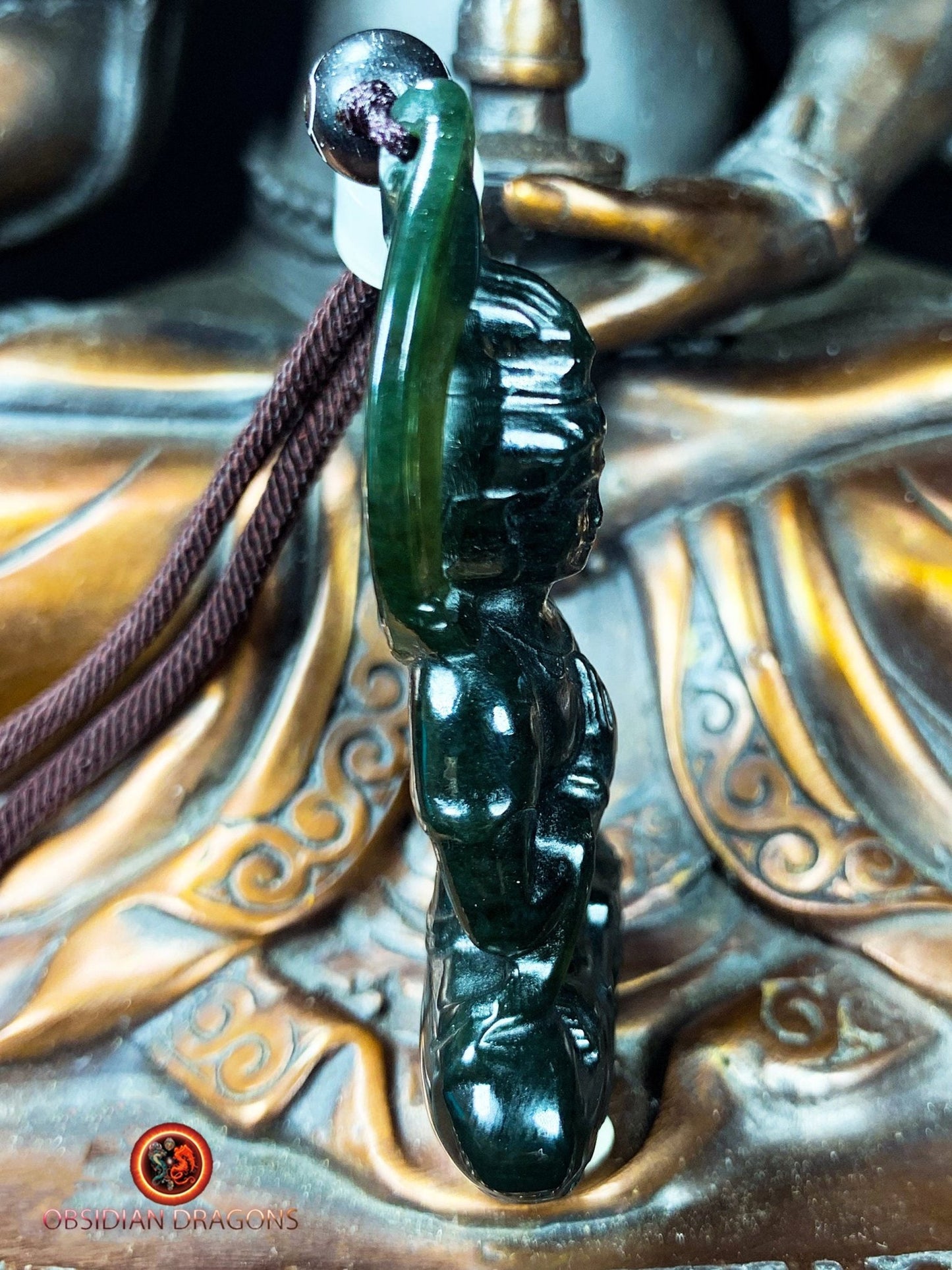 Pendentif bouddha en jade- Chenrezig