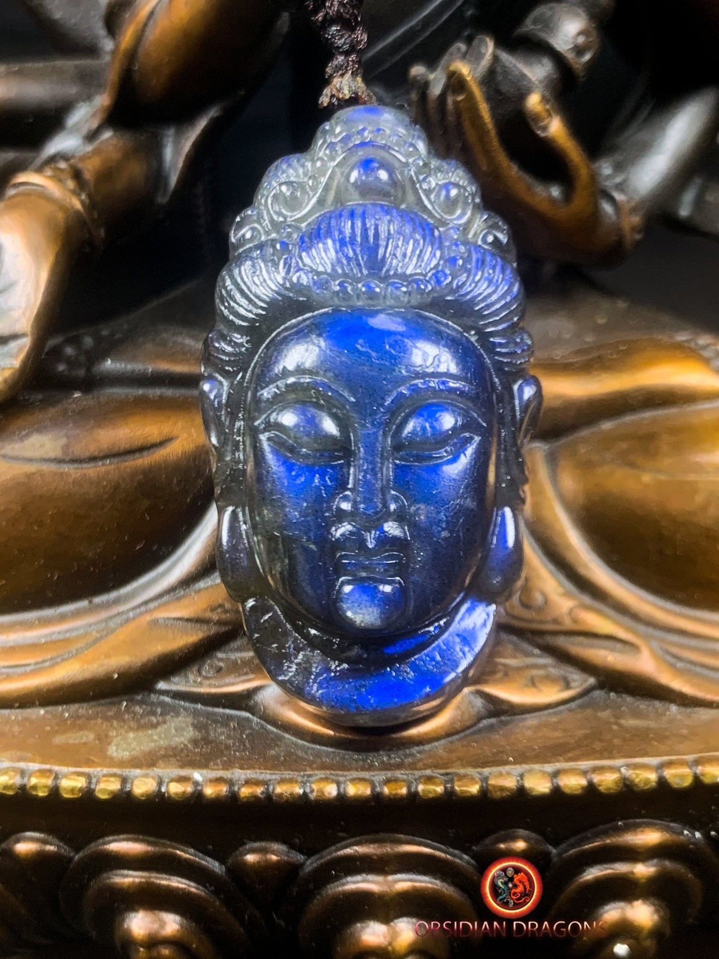 Pendentif Bouddha en labradorite- Guan Yin