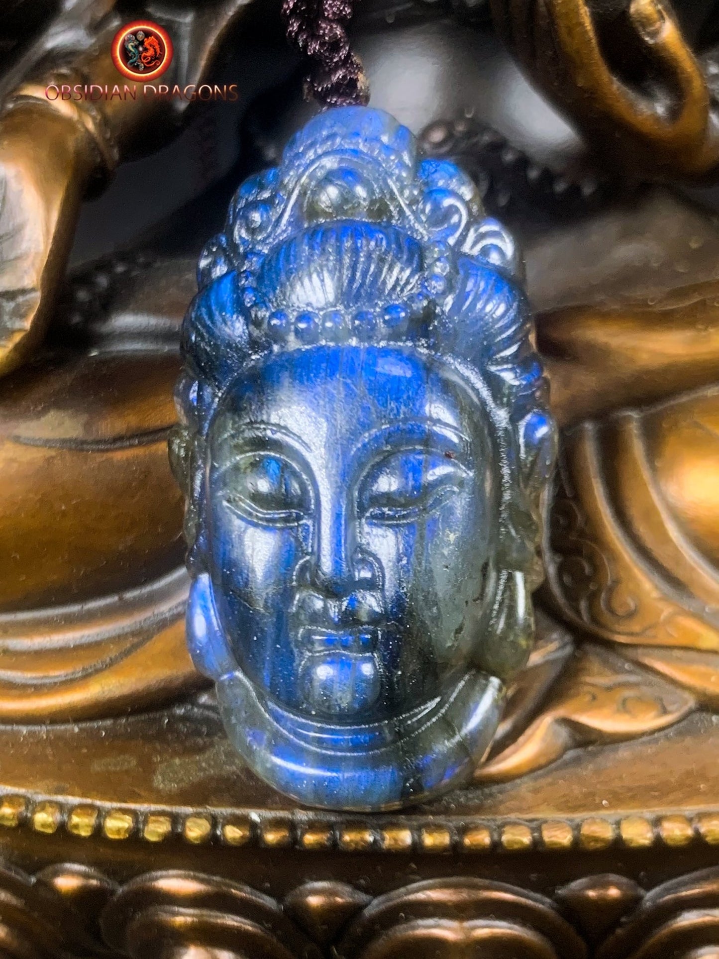 Pendentif Bouddha en labradorite- Guan Yin