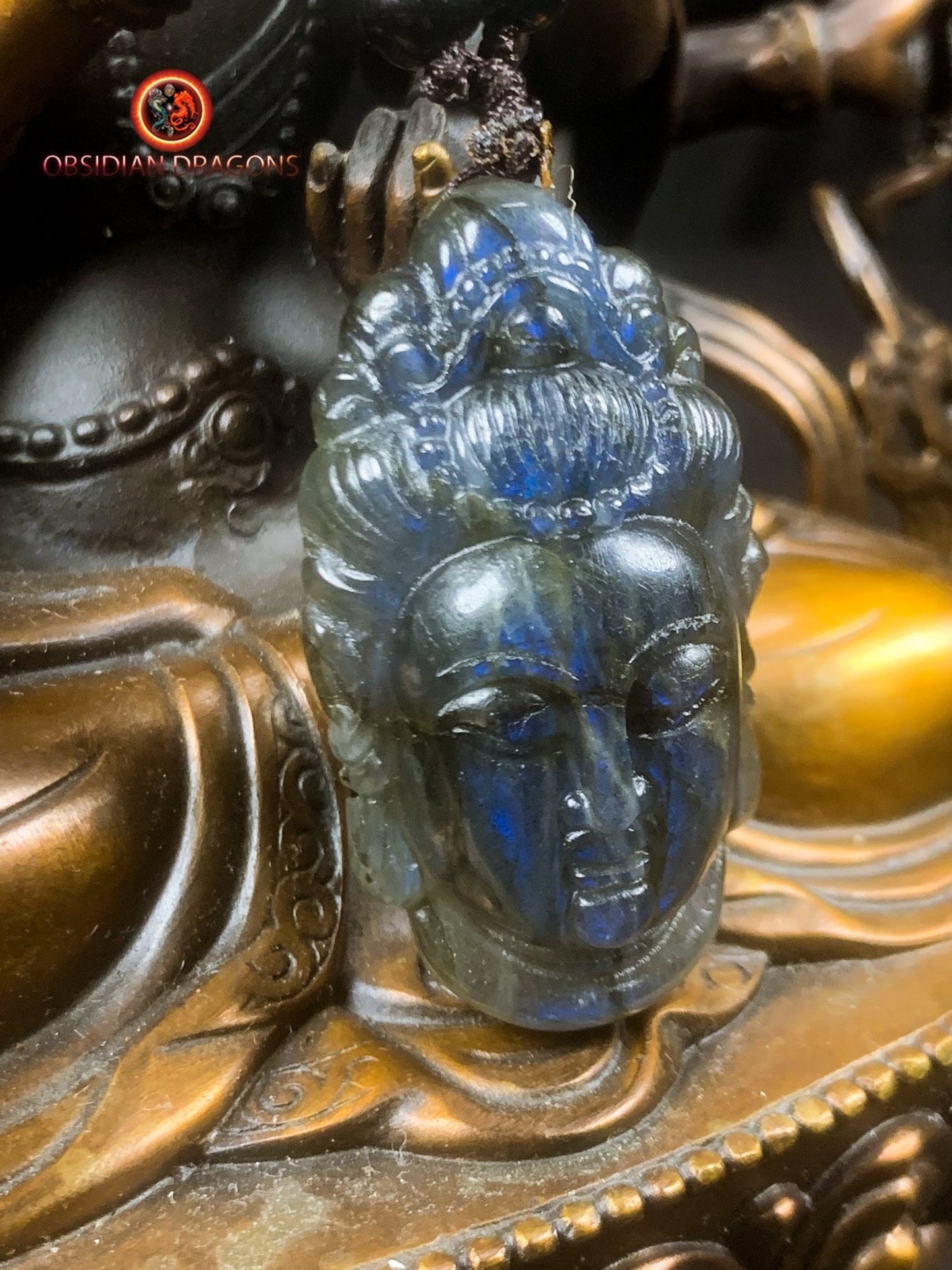 Pendentif Bouddha en labradorite- Guan Yin
