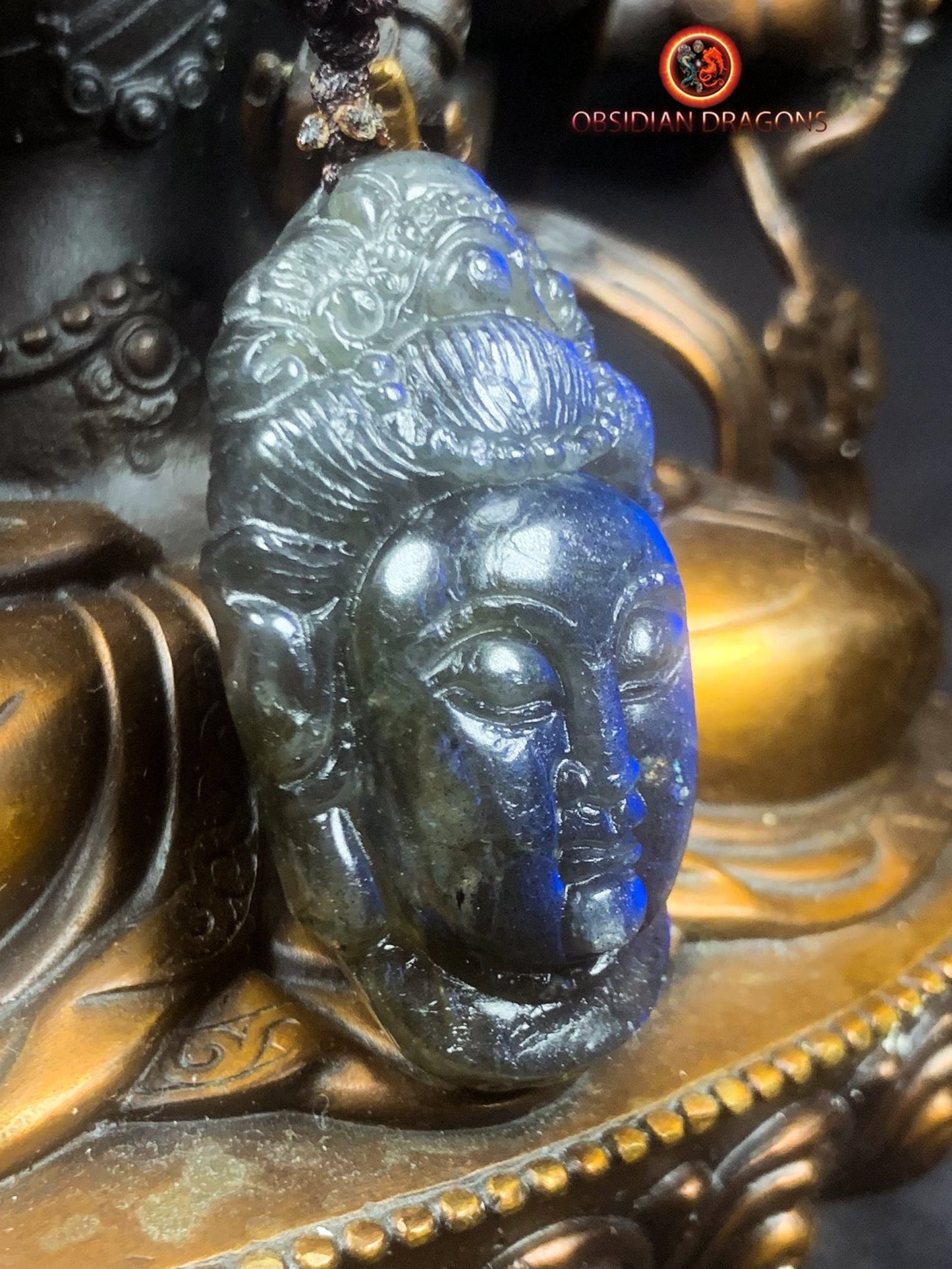 Pendentif Bouddha en labradorite- Guan Yin