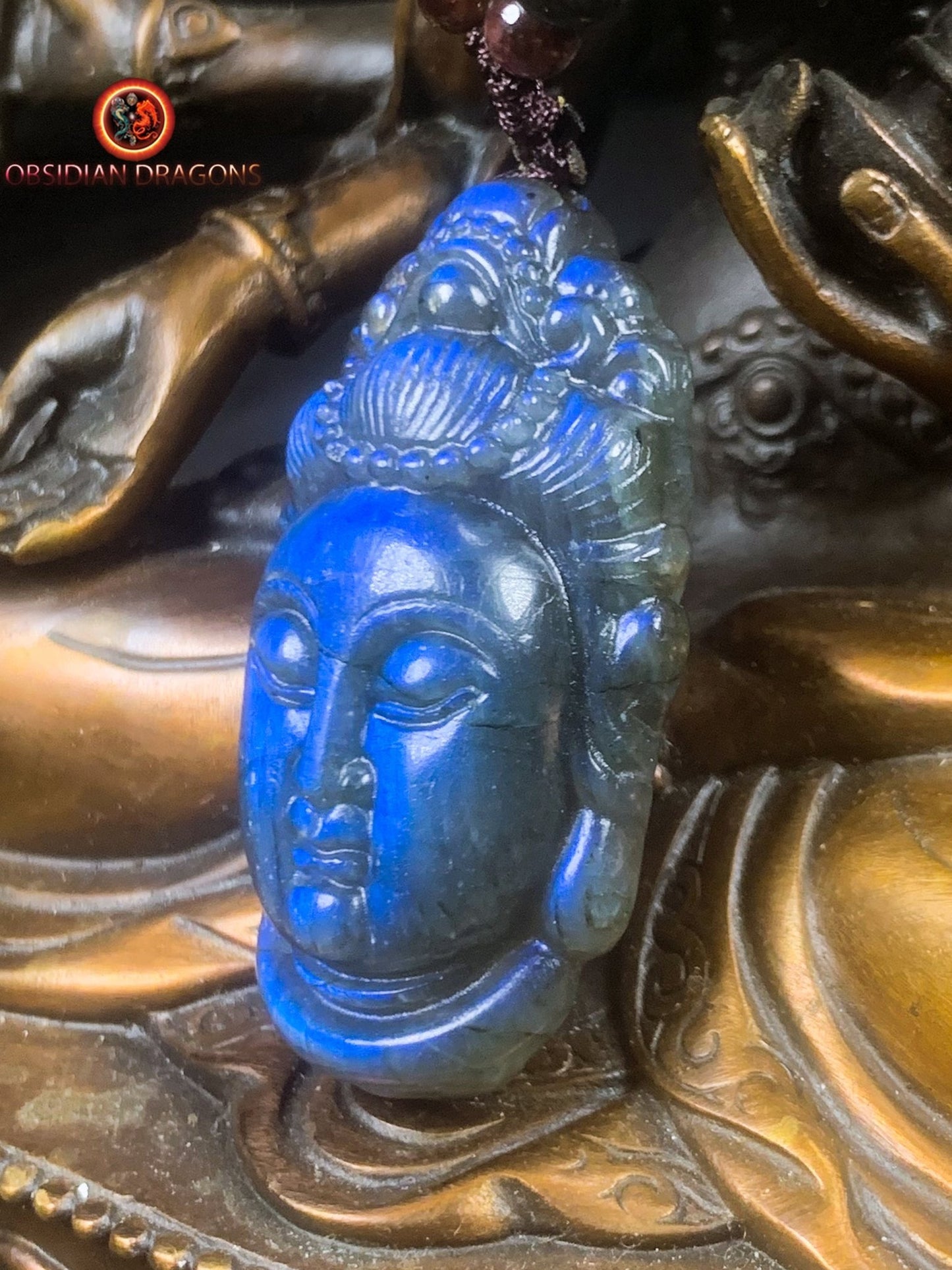 Pendentif Bouddha en labradorite- Guan Yin