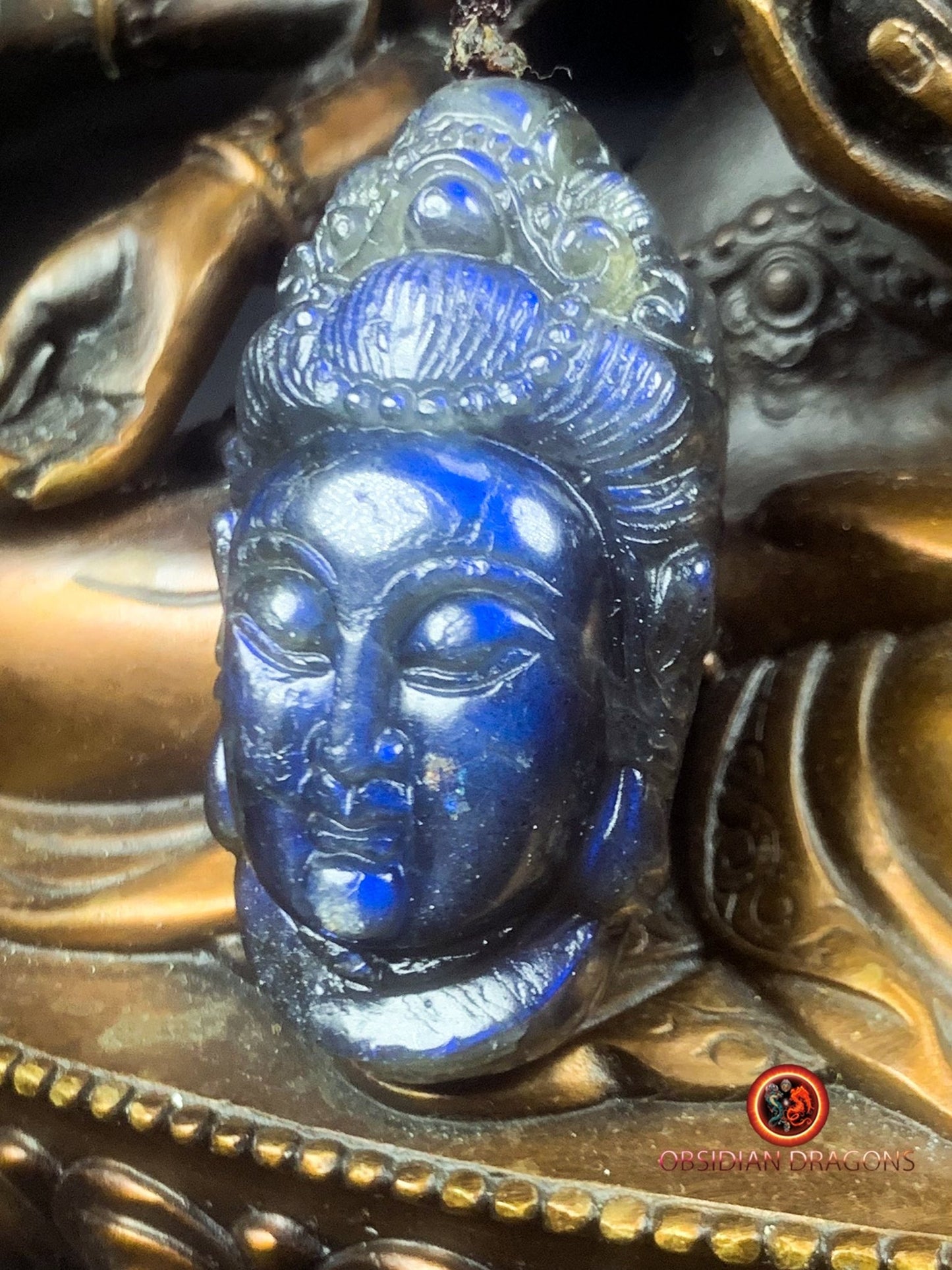 Pendentif Bouddha en labradorite- Guan Yin