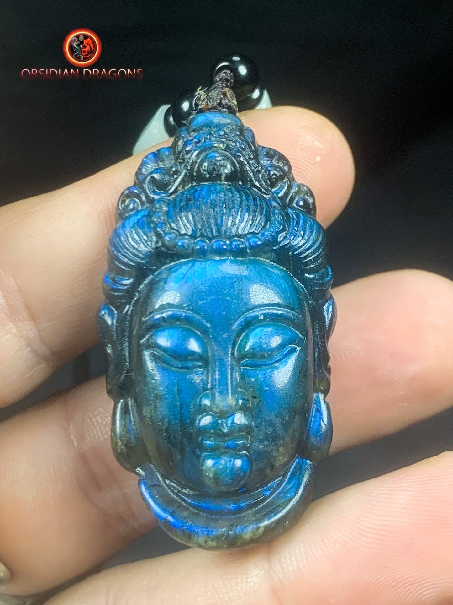 Pendentif Bouddha en labradorite- Guan Yin