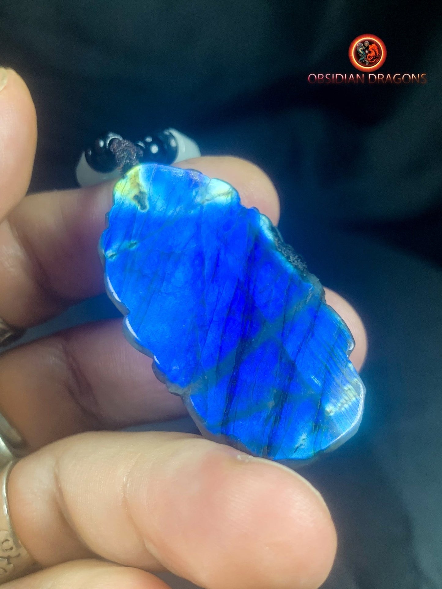 Pendentif Bouddha en labradorite- Guan Yin