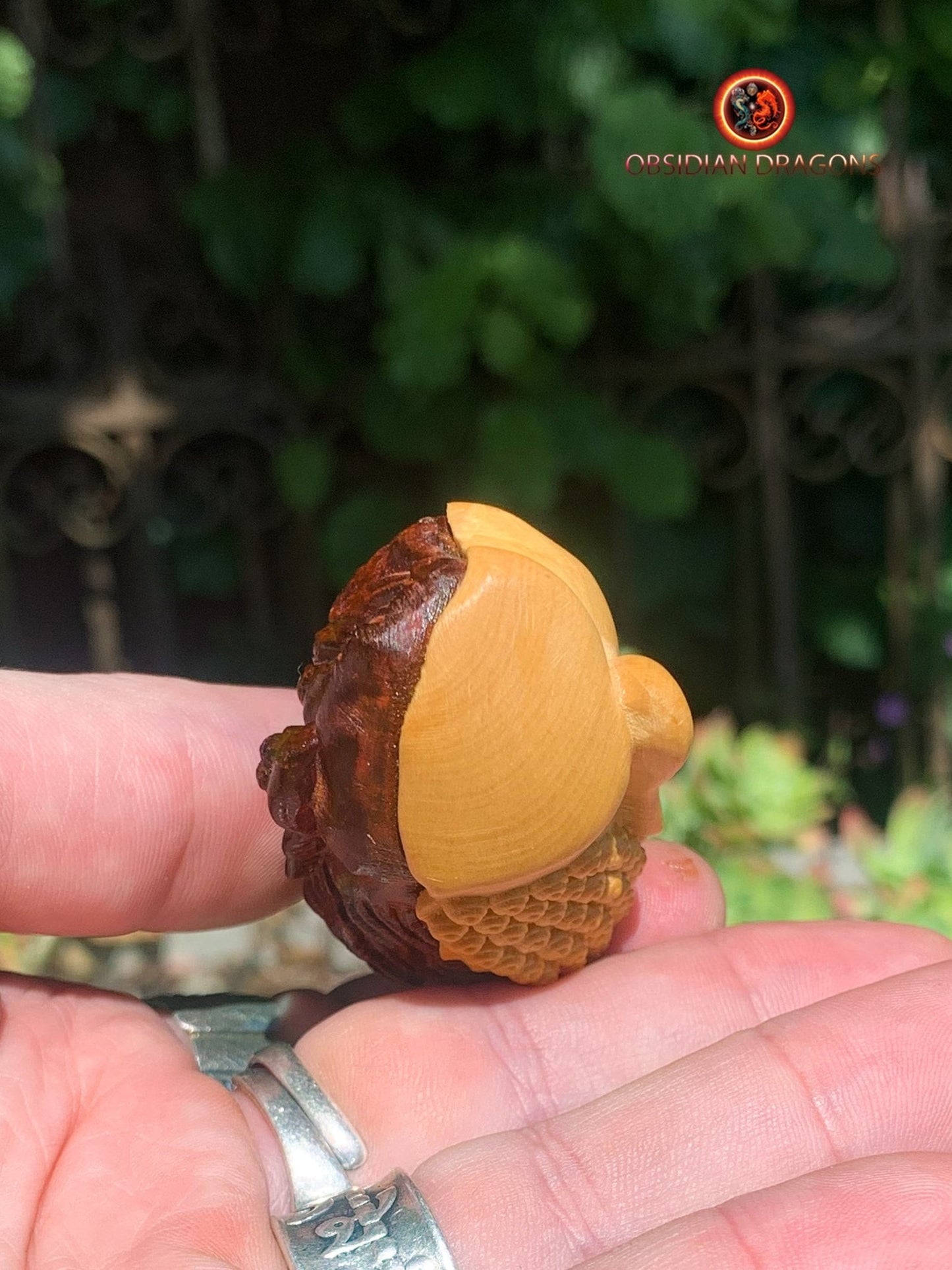 Pendentif mi-Bouddha mi-Mara : Éveil et Dualité
