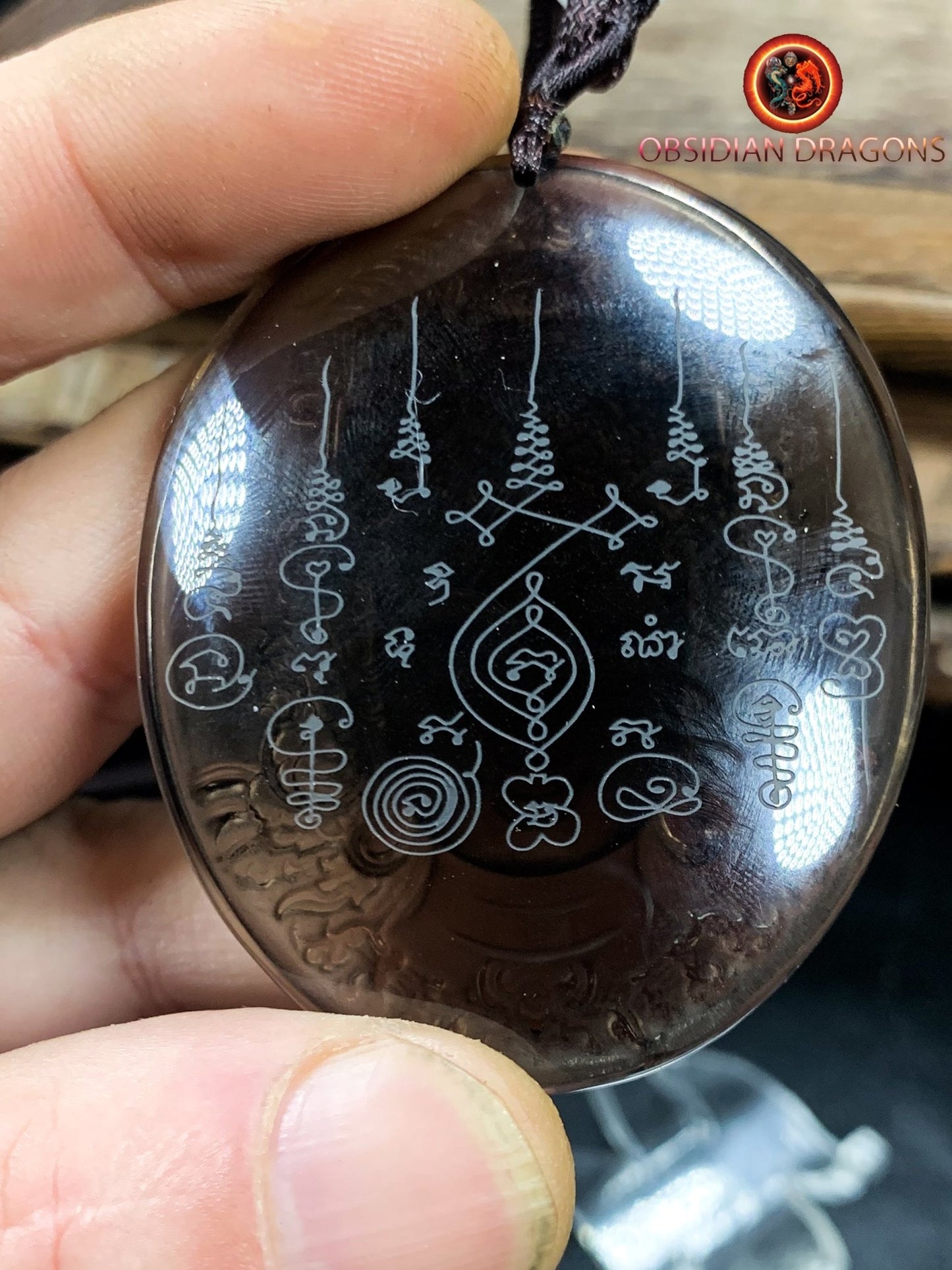 Pendentif Tara- Obsidienne- Sak Yant