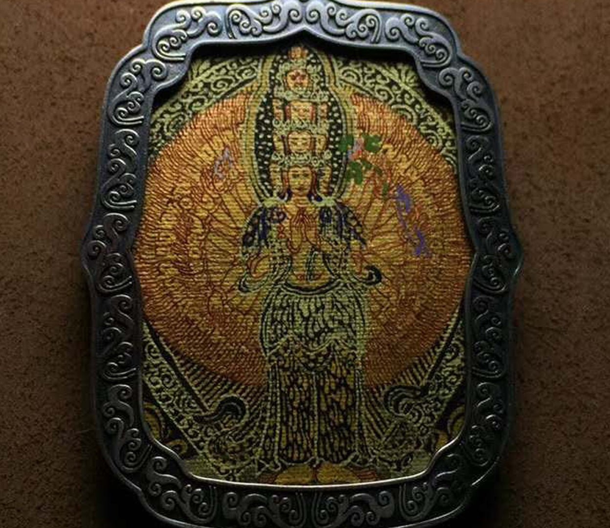 pendentif bouddha guan yin, chenrezig, amulette de protection tibétaine en argent massif 925, Tangka traditionnel - obsidian dragon