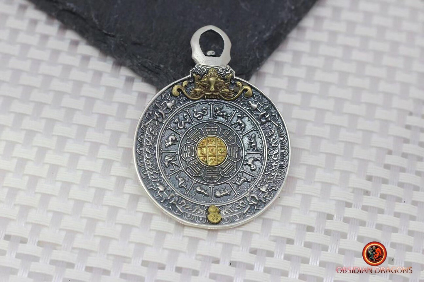Pendentif miroir tibétain mélong- repousser les influences négatives