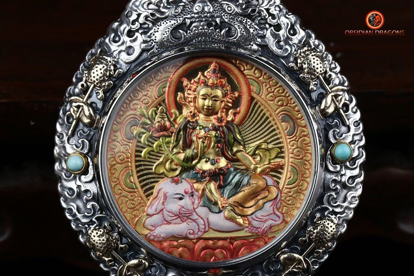 pendentif bouddha. protection de Samantabhadra bodhisattva. Authentique ghau avec tangka peint sur or. Amulette bouddhiste vajrayana - obsidian dragon