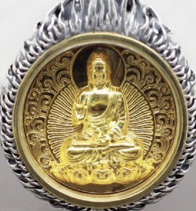 Pendentif bouddha Amitabha. Amulette de protection bouddhiste tibetain. Argent massif 925, plaqué or 18k, agate. Roue de la vie tournante - obsidian dragon