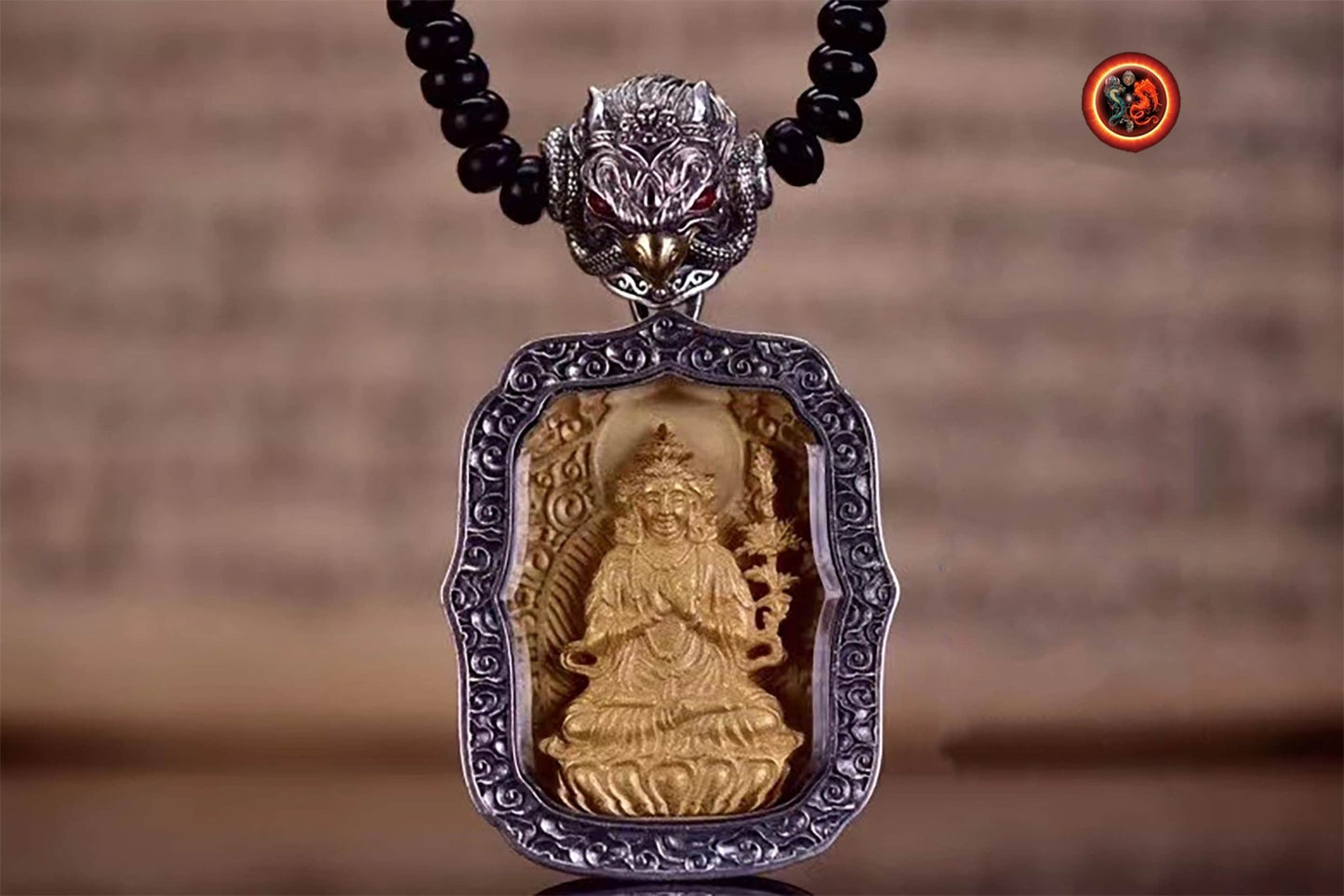 pendentif amulette de protection bouddhiste Mahasthamaprapta mala de prière et méditation 108 perles, argent 925 or 18K bélière Garuda - obsidian dragon