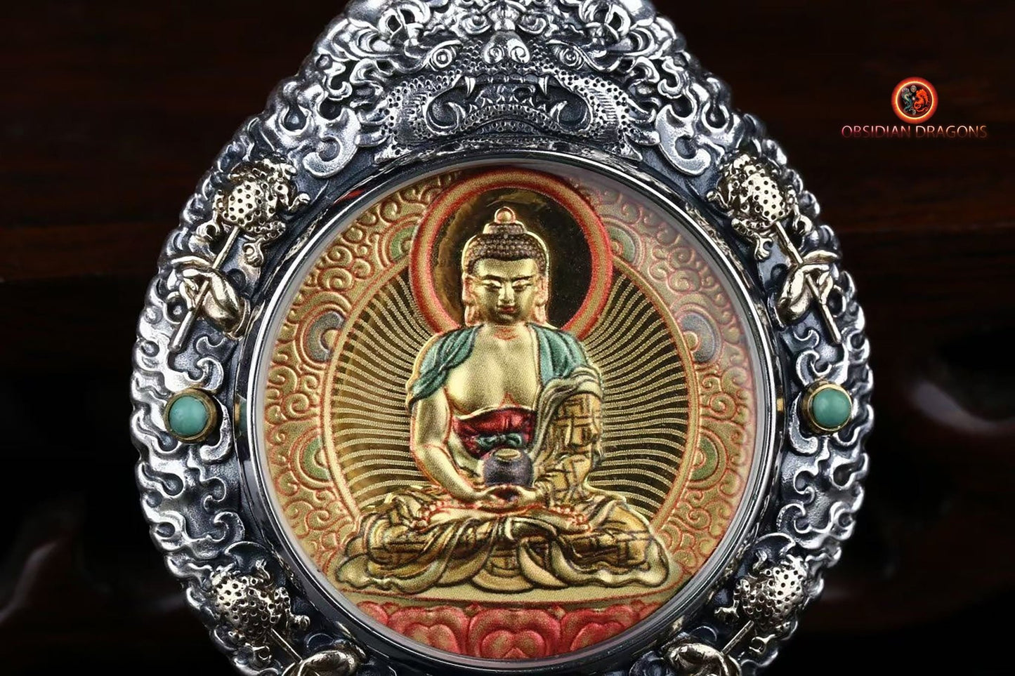 pendentif bouddha. protection d' Amitabha. Authentique ghau avec tangka peint sur or. Amulette bouddhiste vajrayana - obsidian dragon