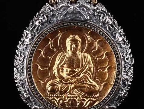 reliquaire de protection bouddhiste bouddha Vairocana en argent massif 925 plaqué or 18k turquoise. roue de la vie - obsidian dragon