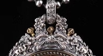 reliquaire de protection bouddhiste bouddha Vairocana en argent massif 925 plaqué or 18k turquoise. roue de la vie - obsidian dragon