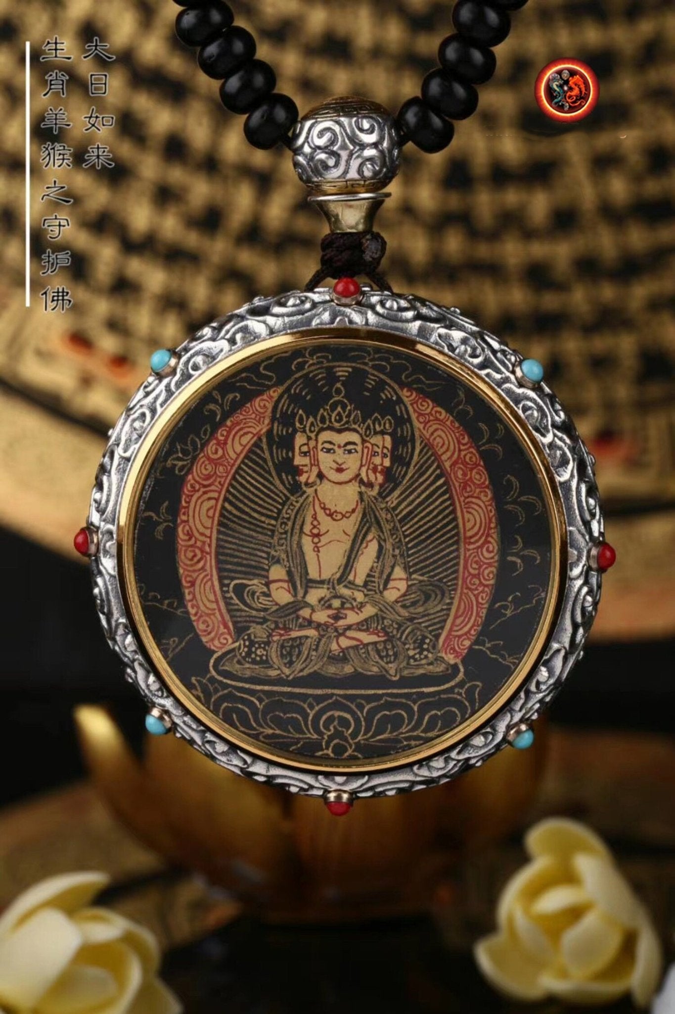 Pendentif Bouddha Vairocana .Amulette de protection bouddhiste tibétain avec tangka argent massif 925 - obsidian dragon
