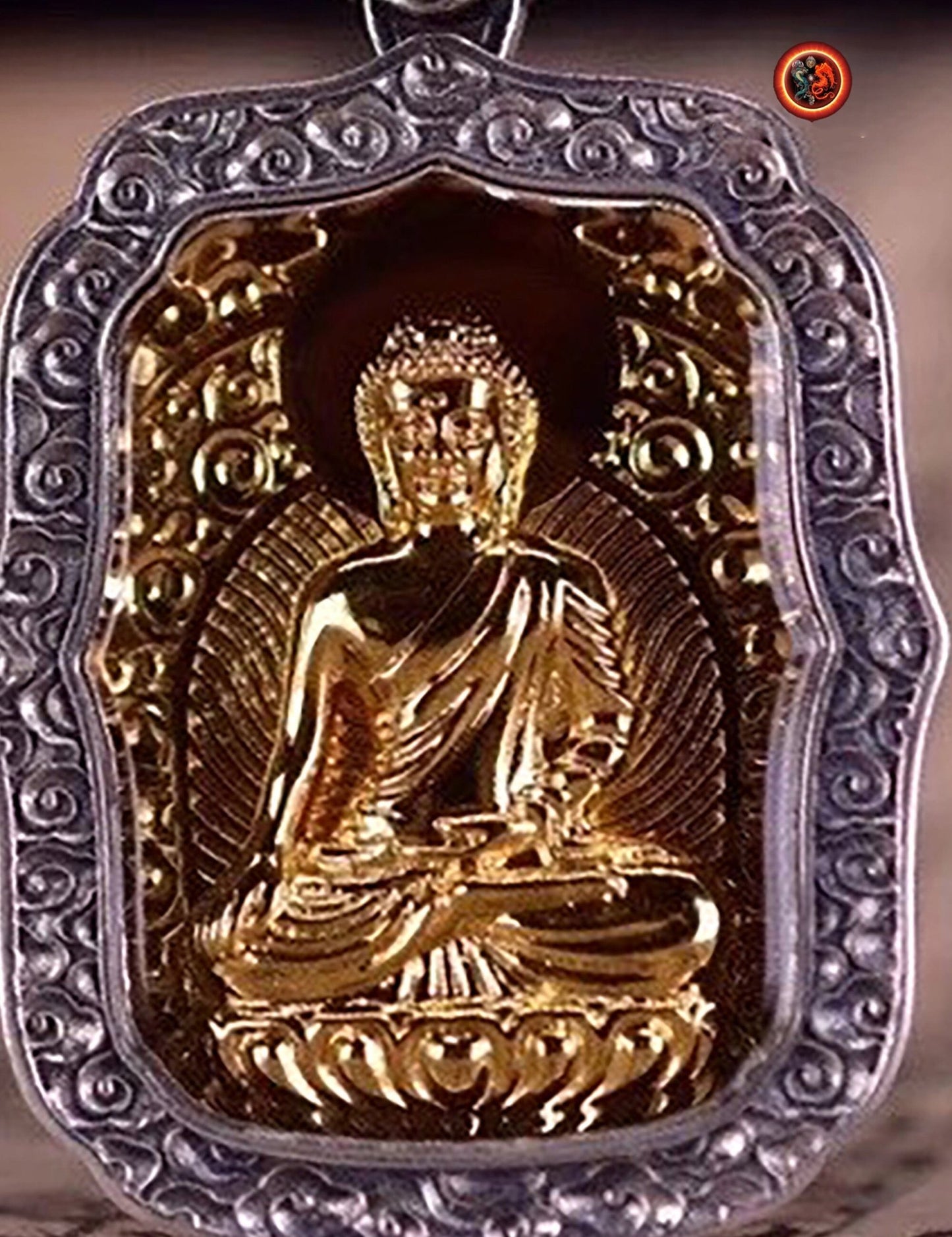 pendentif amulette de protection bouddhiste Bouddha Vairocana mala de prière et méditation 108 perles, argent 925 or 18K bélière Garuda - obsidian dragon