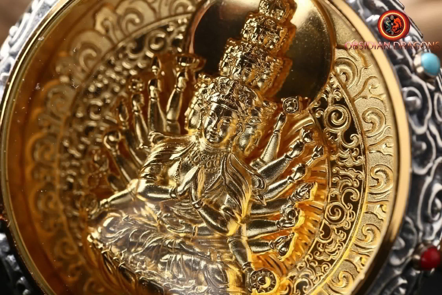 pendentif bouddha, amulette, ghau, gau . Chenrezi, Guan Yin bouddhisme vajrayana tibetain. Argent 925, plaqué or 24k, deux taille - obsidian dragon