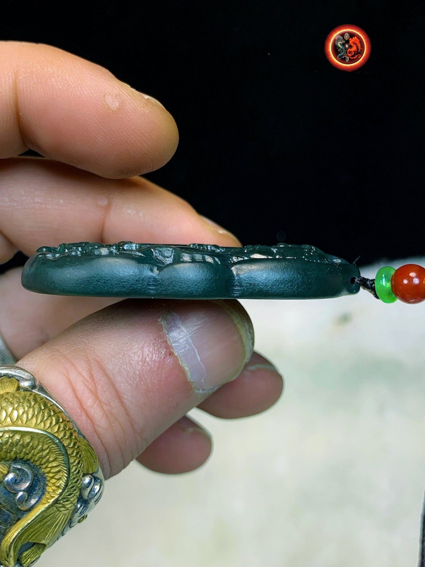 Pendentif bouddha en jade.Bouddha Acala- Bouddha Sakyamuni. Jade naturel expertisé. Entièrement réalisé artisanalement, pièce unique. - obsidian dragon