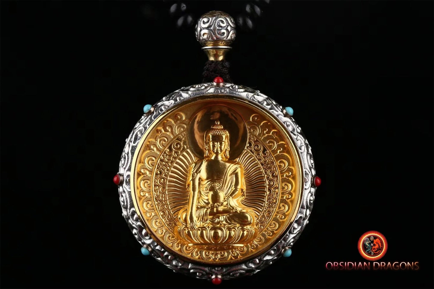 ghau, gau amulette bouddha Sakyamuni, Siddartha Gautama, bouddhisme vajrayana tibetain. Argent 925, plaqué or 24K, deux tailles disponibles - obsidian dragon