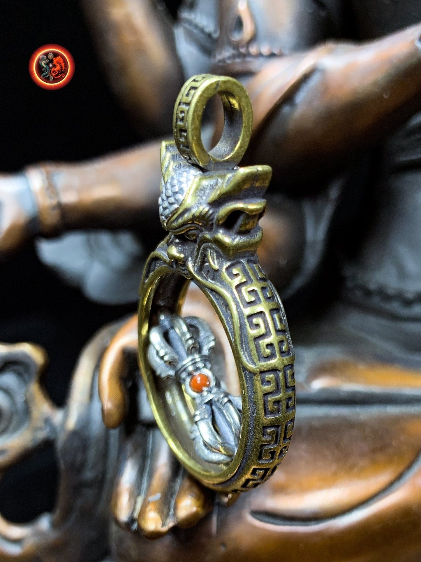 Amulette de protection bouddhiste- Dragon gardien du Dharma | obsidian dragons