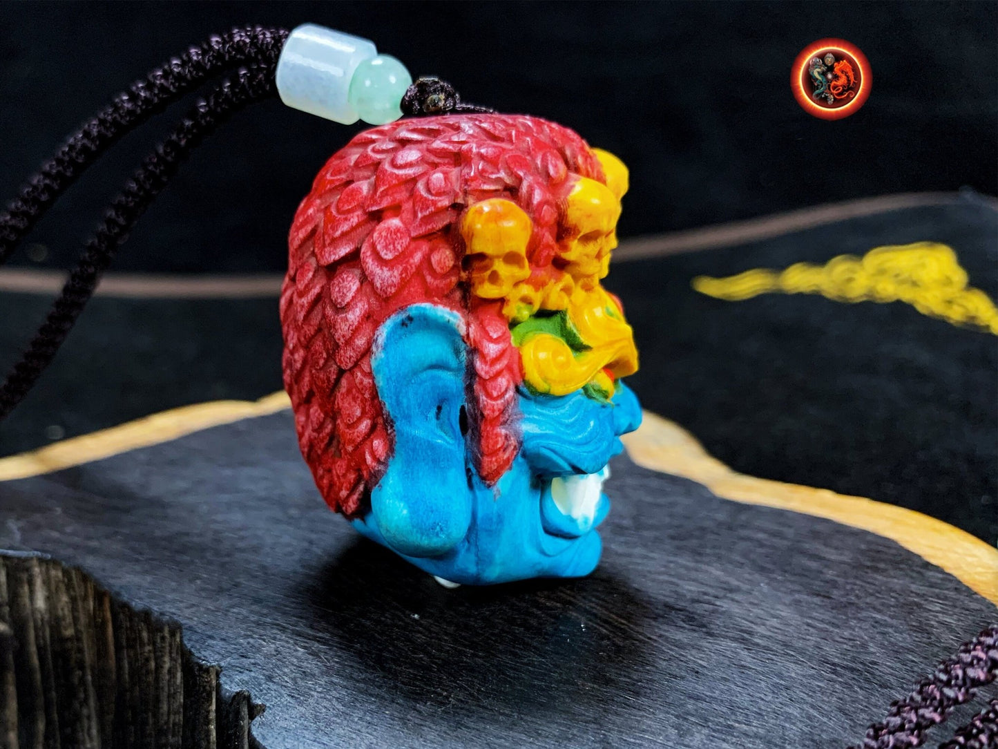 Pendentif bouddhiste esoterique Mahakala. Protection. Sculpté artisanalement en bois de cerf. Pièce rare. Monté sur cordon réglable. - obsidian dragon