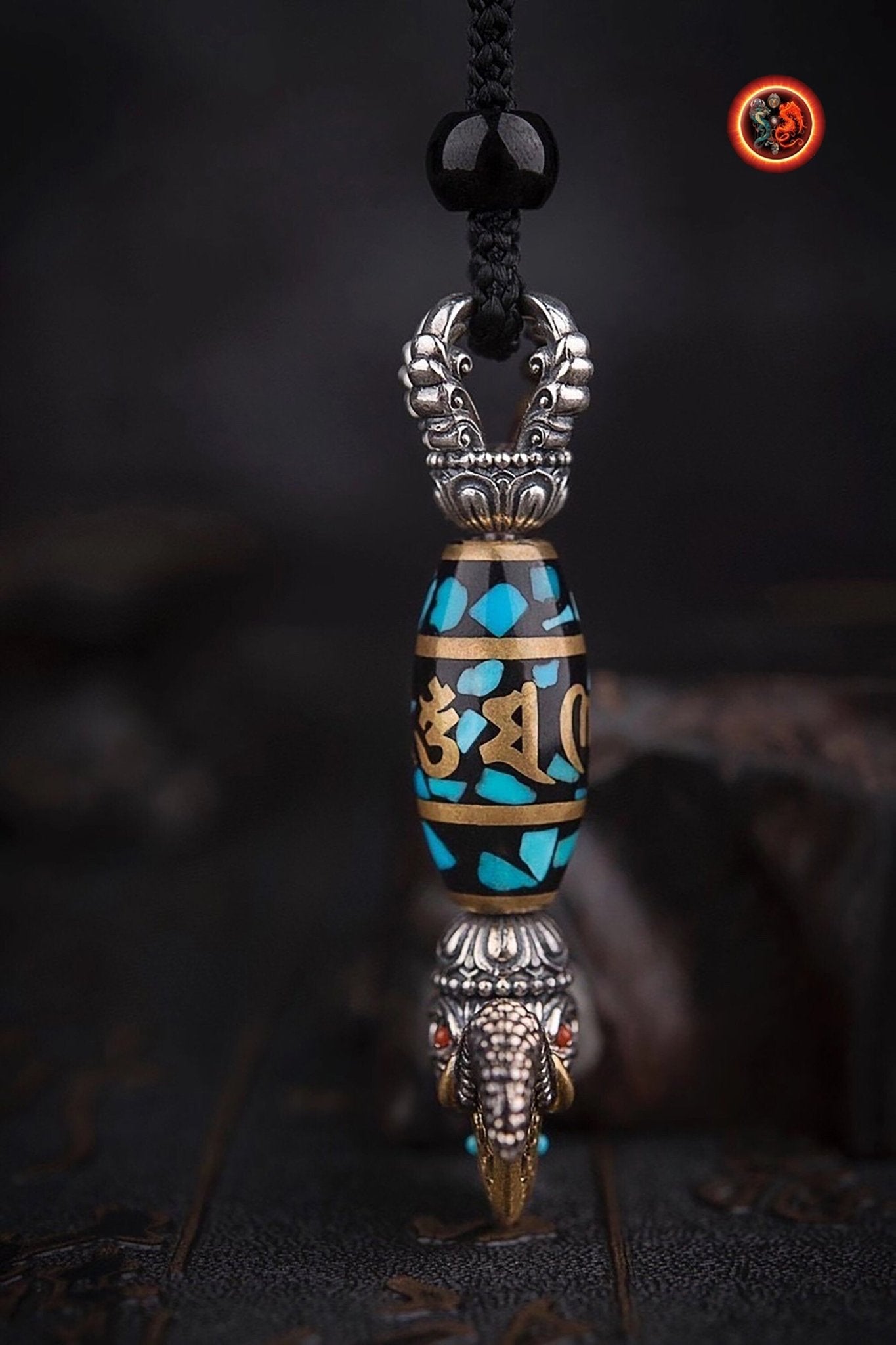 pendentif bouddhiste tibetain, kartika. Couteau des daïkinis. Tantrique. Argent 925, cuivre. DZI tournant, mantra de la compassion Turquoise - obsidian dragon