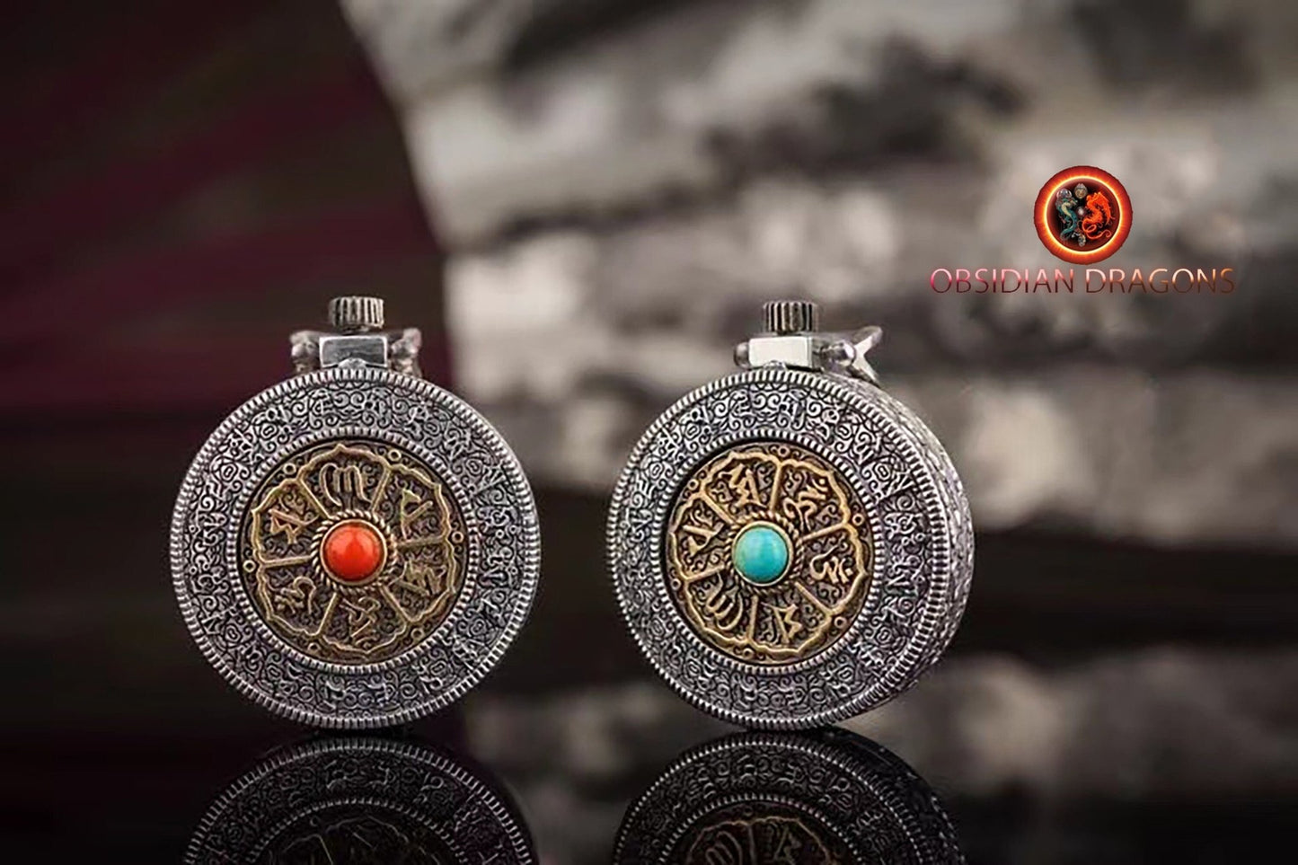 Pendentif bouddhiste tibétain mantra de la compassion et yin yang tournant. Turquoises ou agate “nan hong“ Argent 925. - obsidian dragon