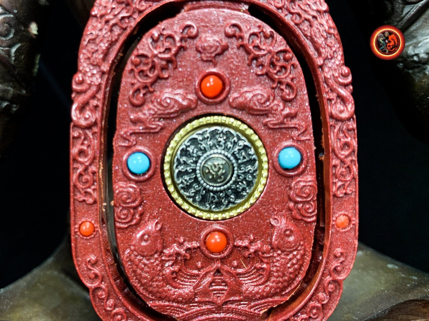 Pendentif, amulette bouddhiste tibétaine, bouddha. Manjushri. Cinabre. sutra du coeur en nanoscript. Protection bouddhiste. Avec cordon - obsidian dragon