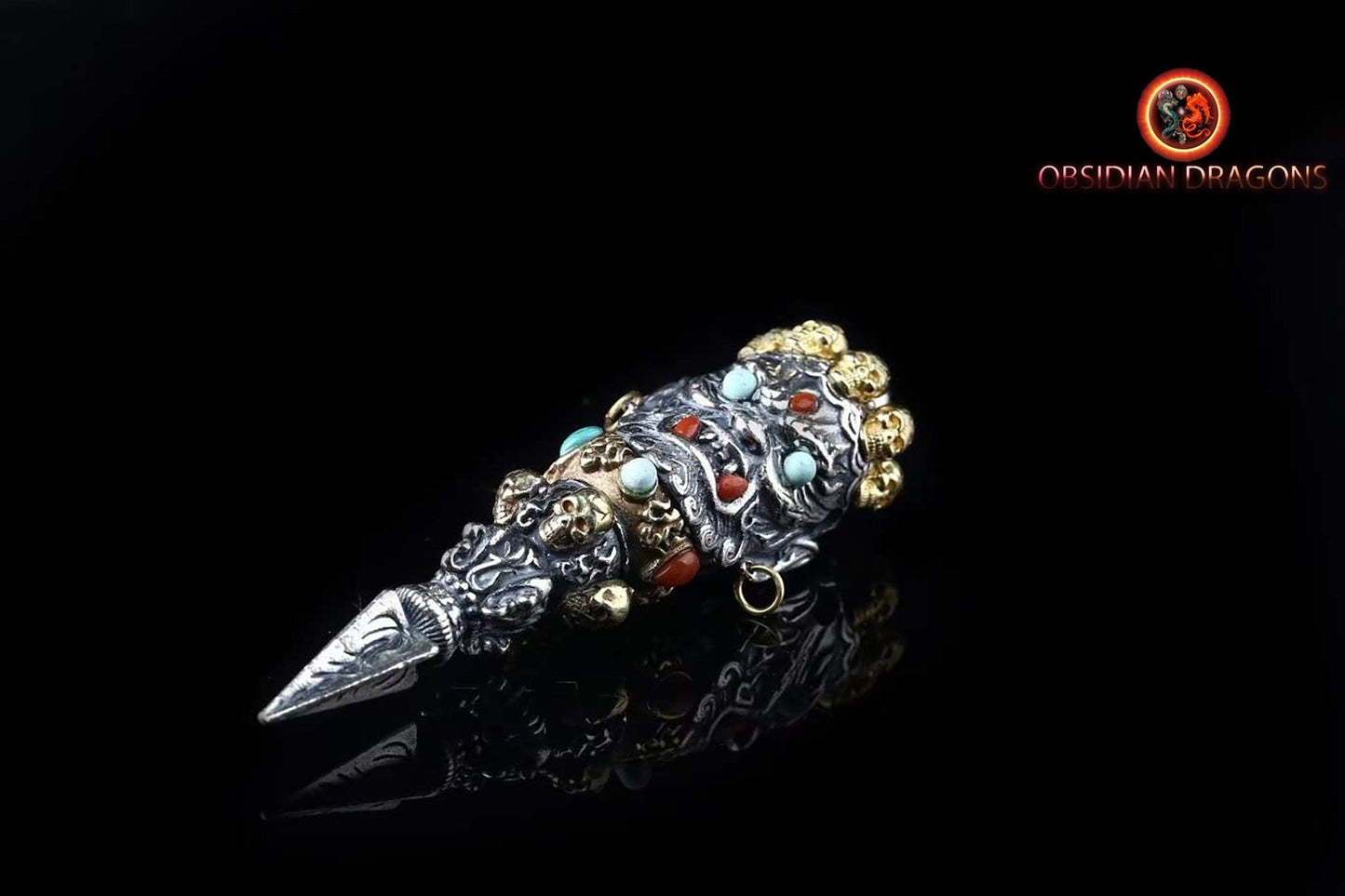 Pendentif bouddhiste tibétain. Phurba, protection de la dague vajrayana pour vaincre les démons. Argent 925, cuivre, turquoise, agate dite nan hong - obsidian dragon