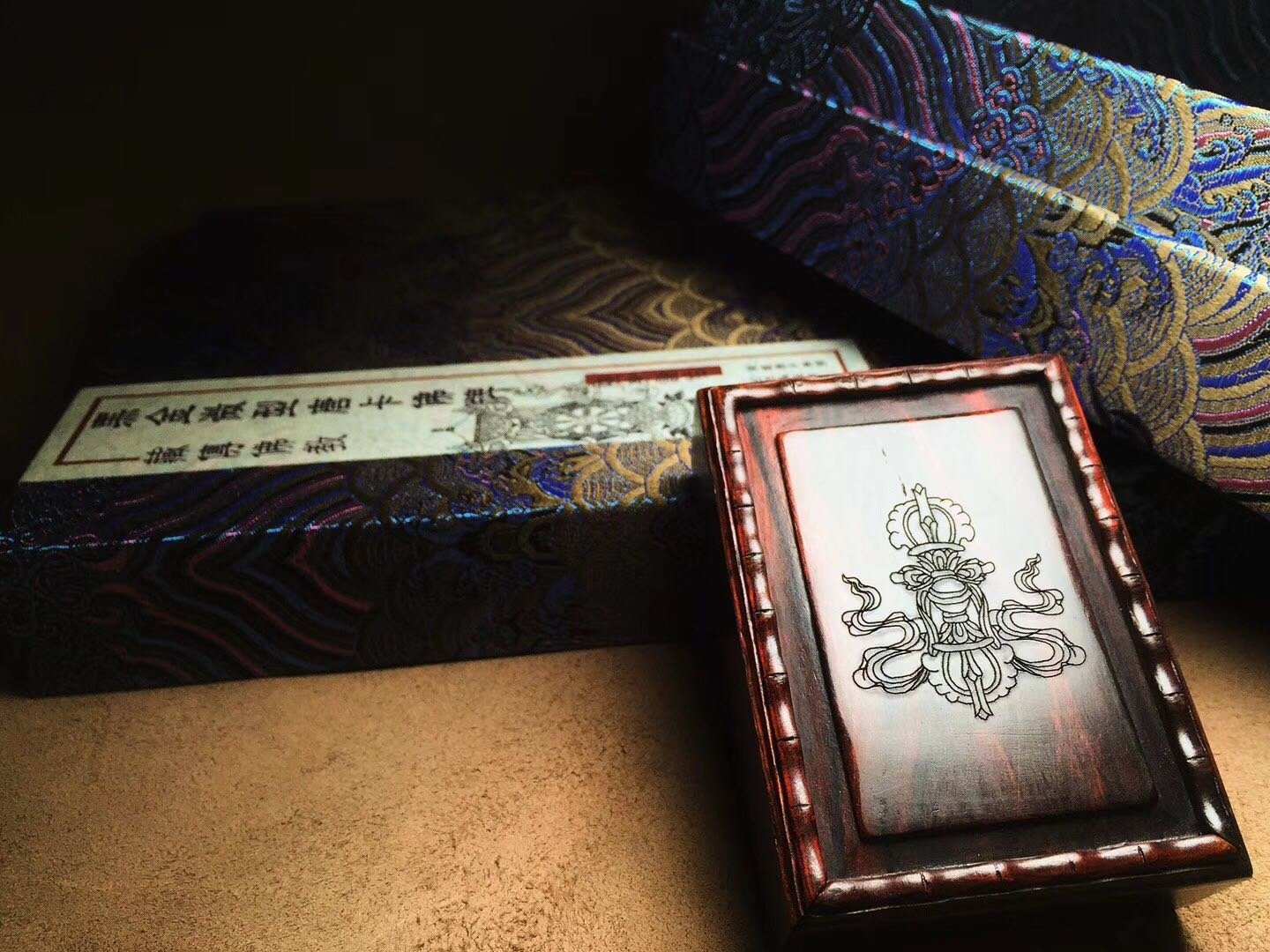 Pendentif Bouddha Samantabhadra. Amulette de protection tibétaine en argent massif 925 - Tangka traditionnel - obsidian dragon
