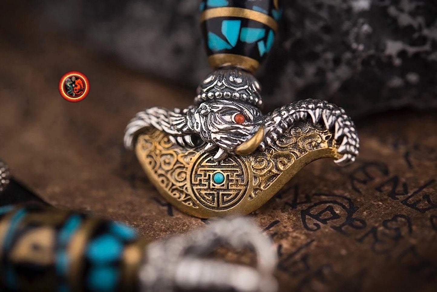 pendentif bouddhiste tibetain, kartika. Couteau des daïkinis. Tantrique. Argent 925, cuivre. DZI tournant, mantra de la compassion Turquoise - obsidian dragon