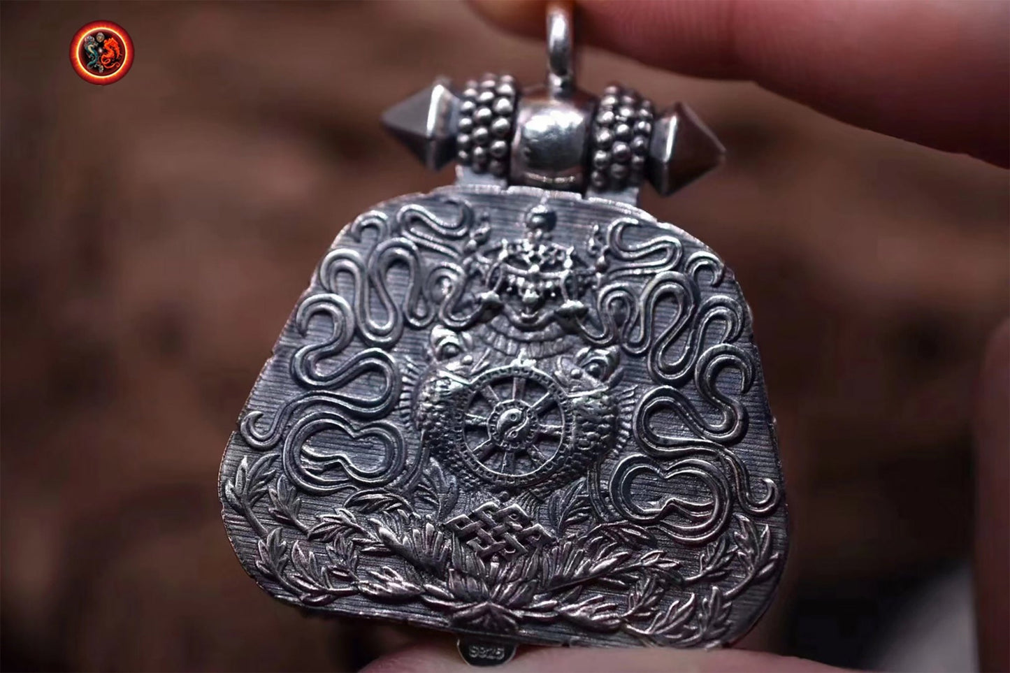 Gau, reliquaire, pendentif de protection bouddhiste, Garuda, argent 925, turquoise, agate nan hong, argent brillant ou vieilli. - obsidian dragon