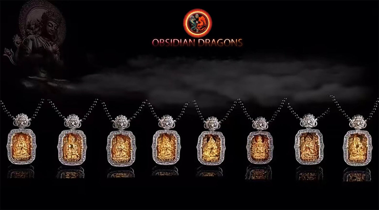 Pendentif bouddha. Jambhala, déité de la richesse. Amulette de protection du bouddhisme vajrayana esoterique tibétain. représentation de Garuda sur la beliere. - obsidian dragon