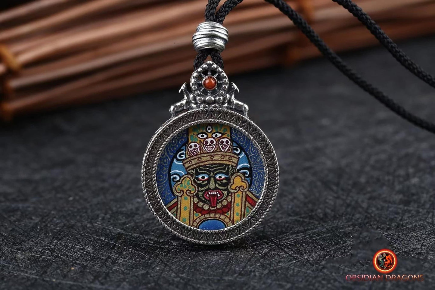 Pendentif Zakiram : Richesse tibétaine - Tangka traditionnel