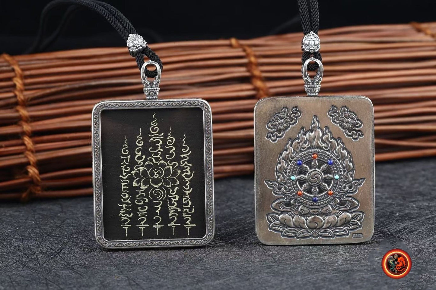 pendentif Sak Yant