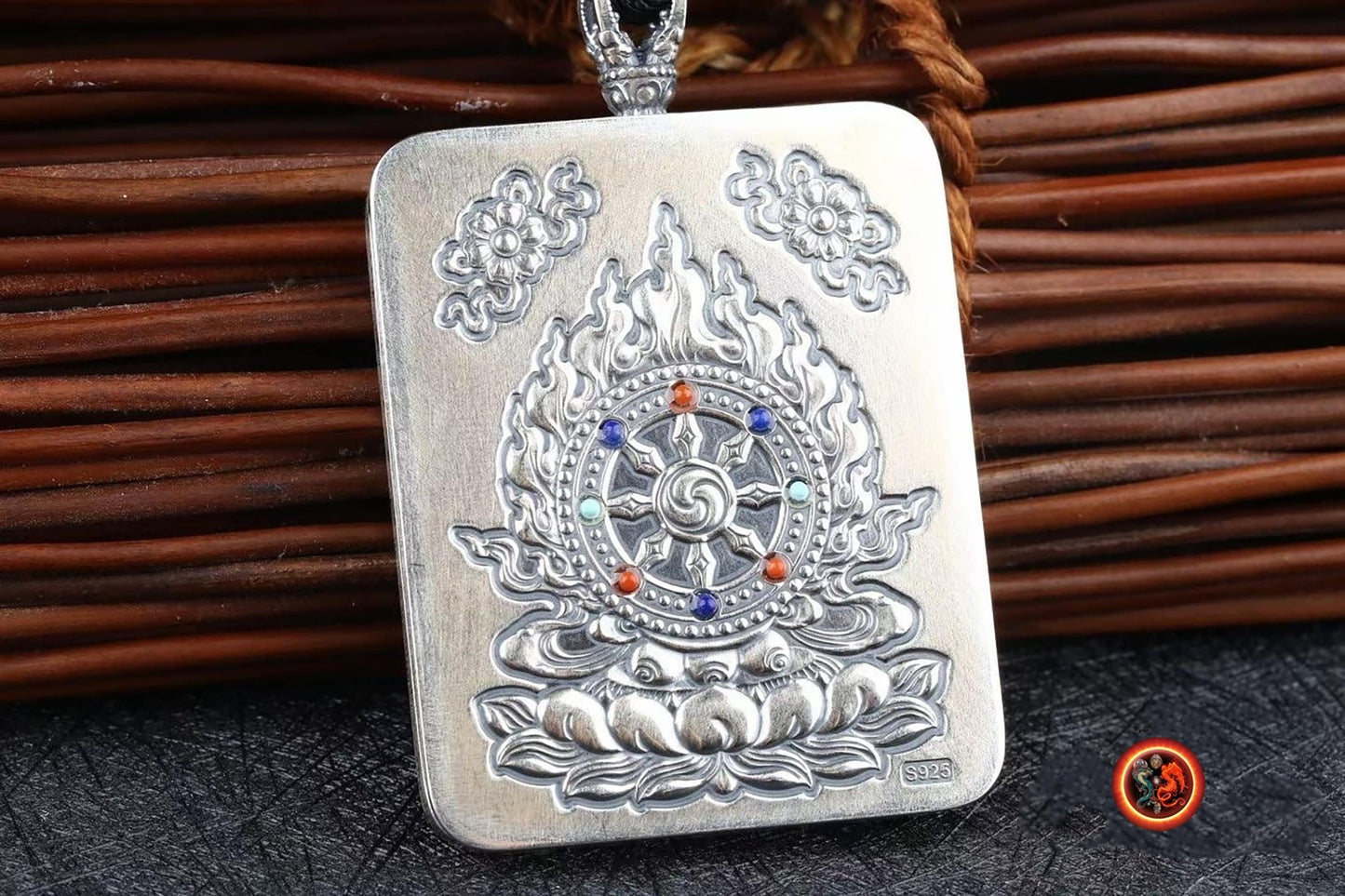 pendentif Sak Yant