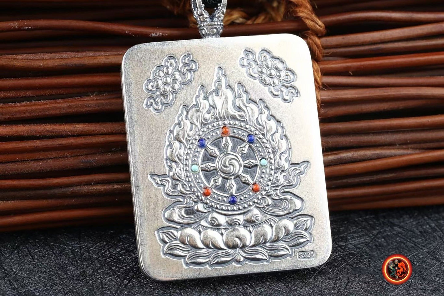 pendentif Sak Yant