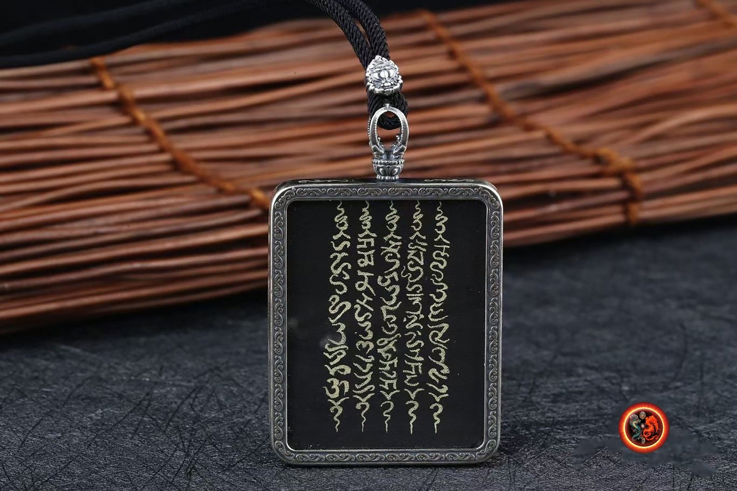 pendentif Sak Yant