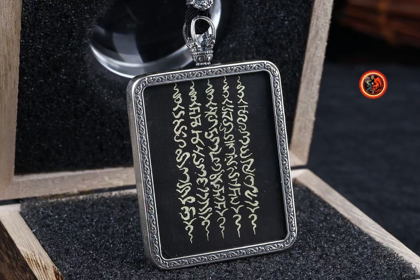 pendentif Sak Yant