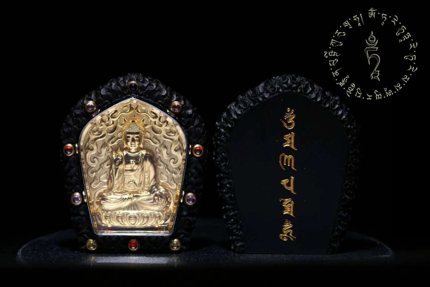Ghau- Pendentif Bouddha Vairocana