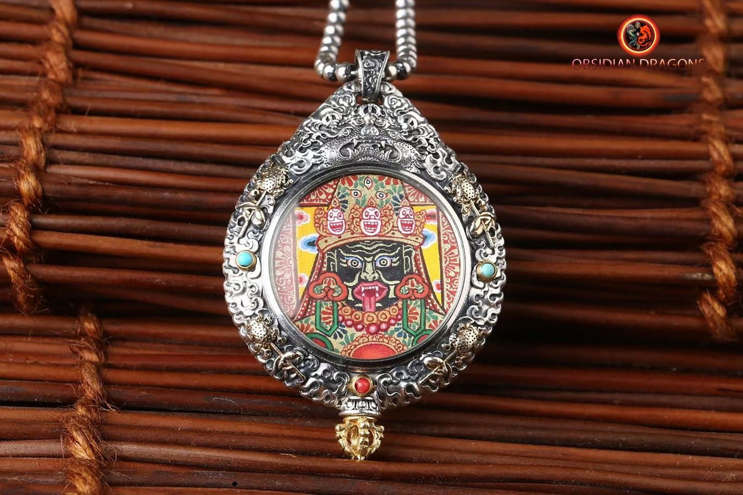 Pendentif tangka- Déité de la richesse Zakiram