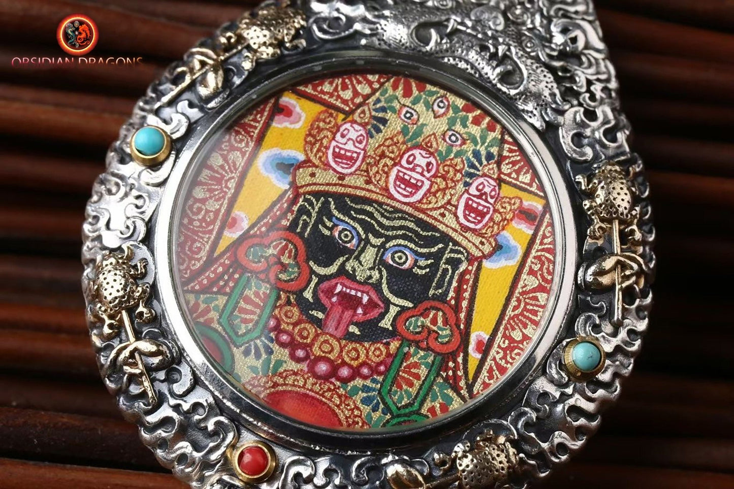 Pendentif tangka- Déité de la richesse Zakiram