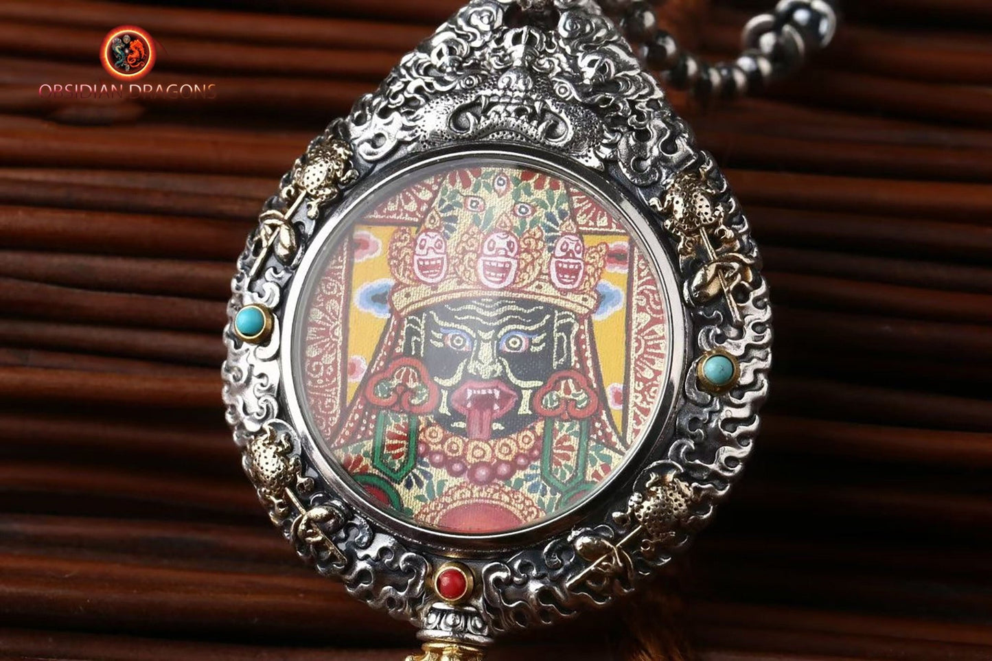 Pendentif tangka- Déité de la richesse Zakiram
