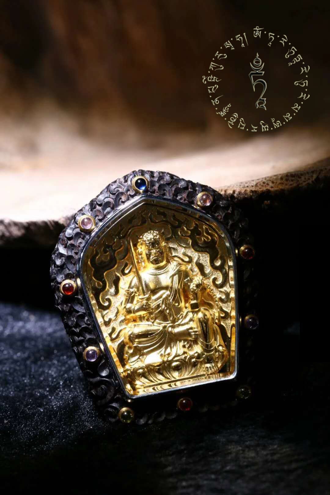 Pendentif bouddha Acala. Amulette de protection tibetaine. - obsidian dragon