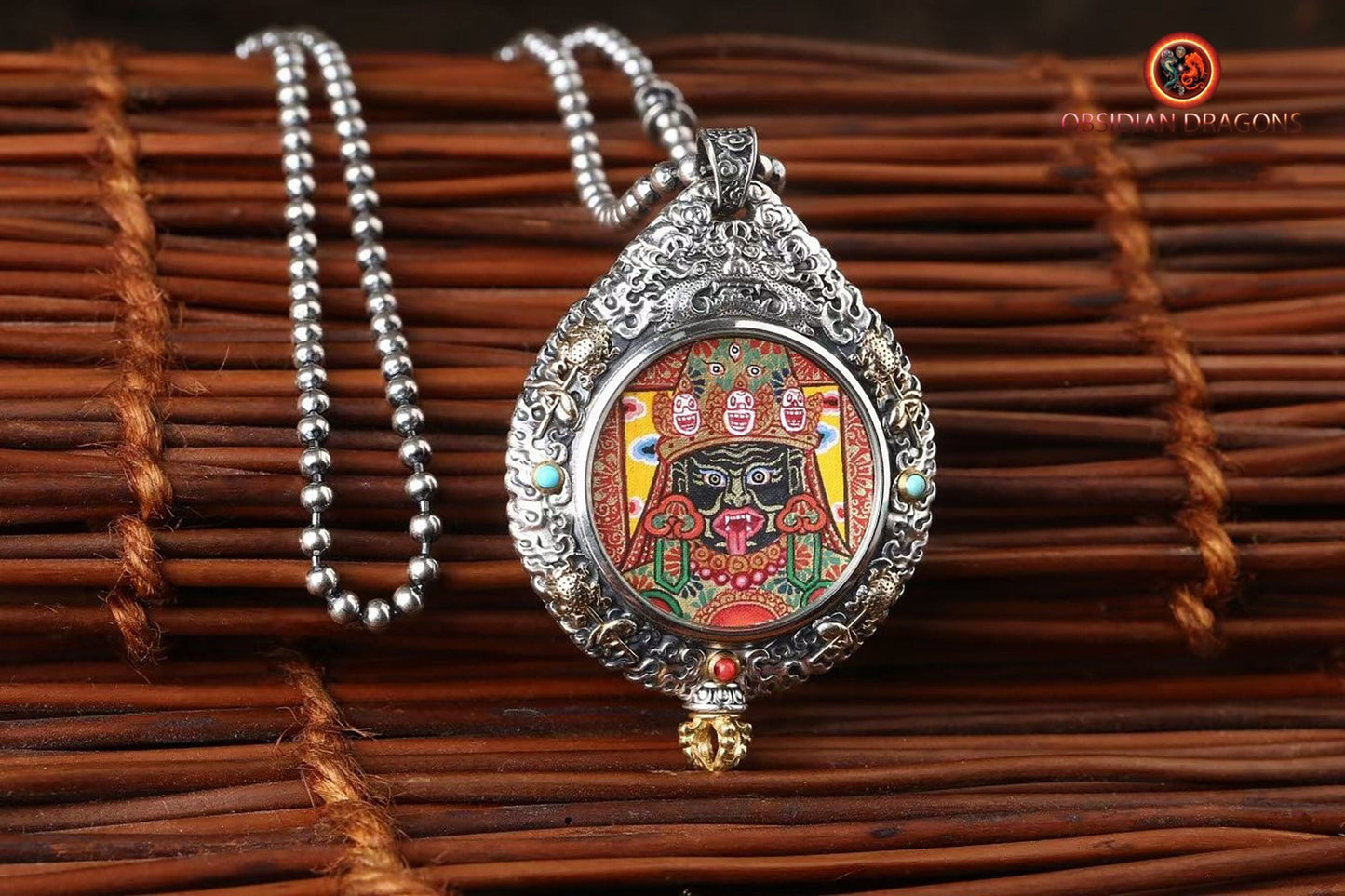 Pendentif tangka- Déité de la richesse Zakiram