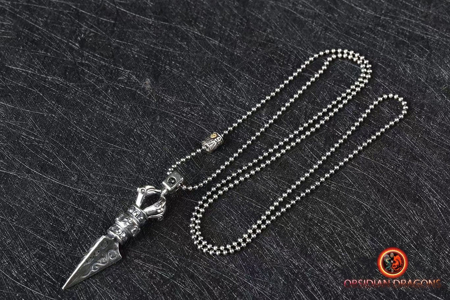 Pendentif de protection bouddhiste vajrayana. Phurba, dague pour vaincre les demons du bouddhisme vajrayana. Argent 925 poinçonné. - obsidian dragon