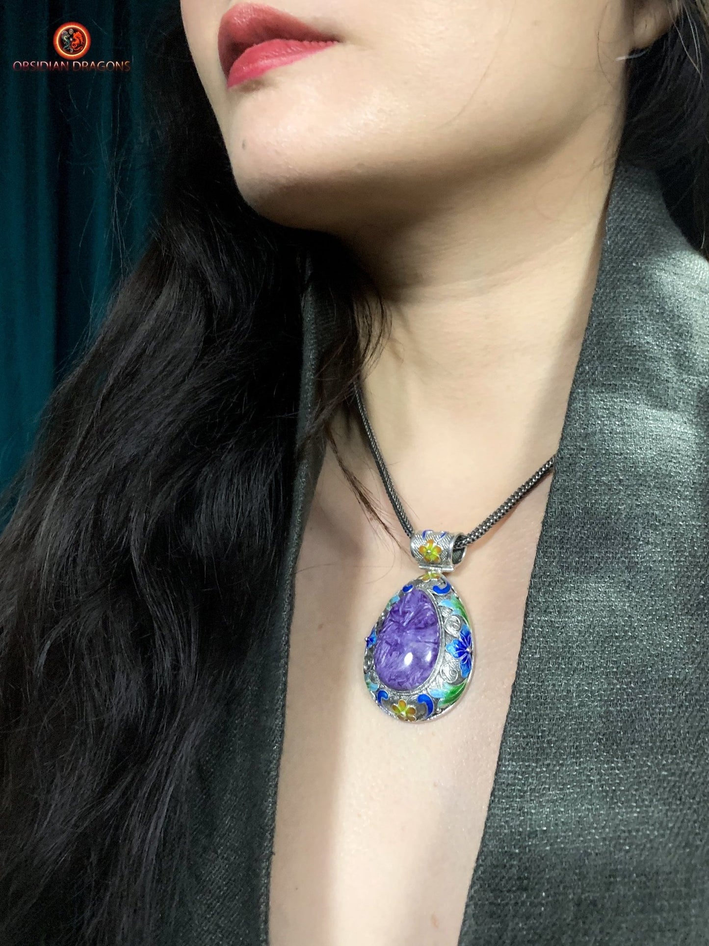 Pendentif charoïte serti en argent filigrané- Cité interdite | obsidian dragons