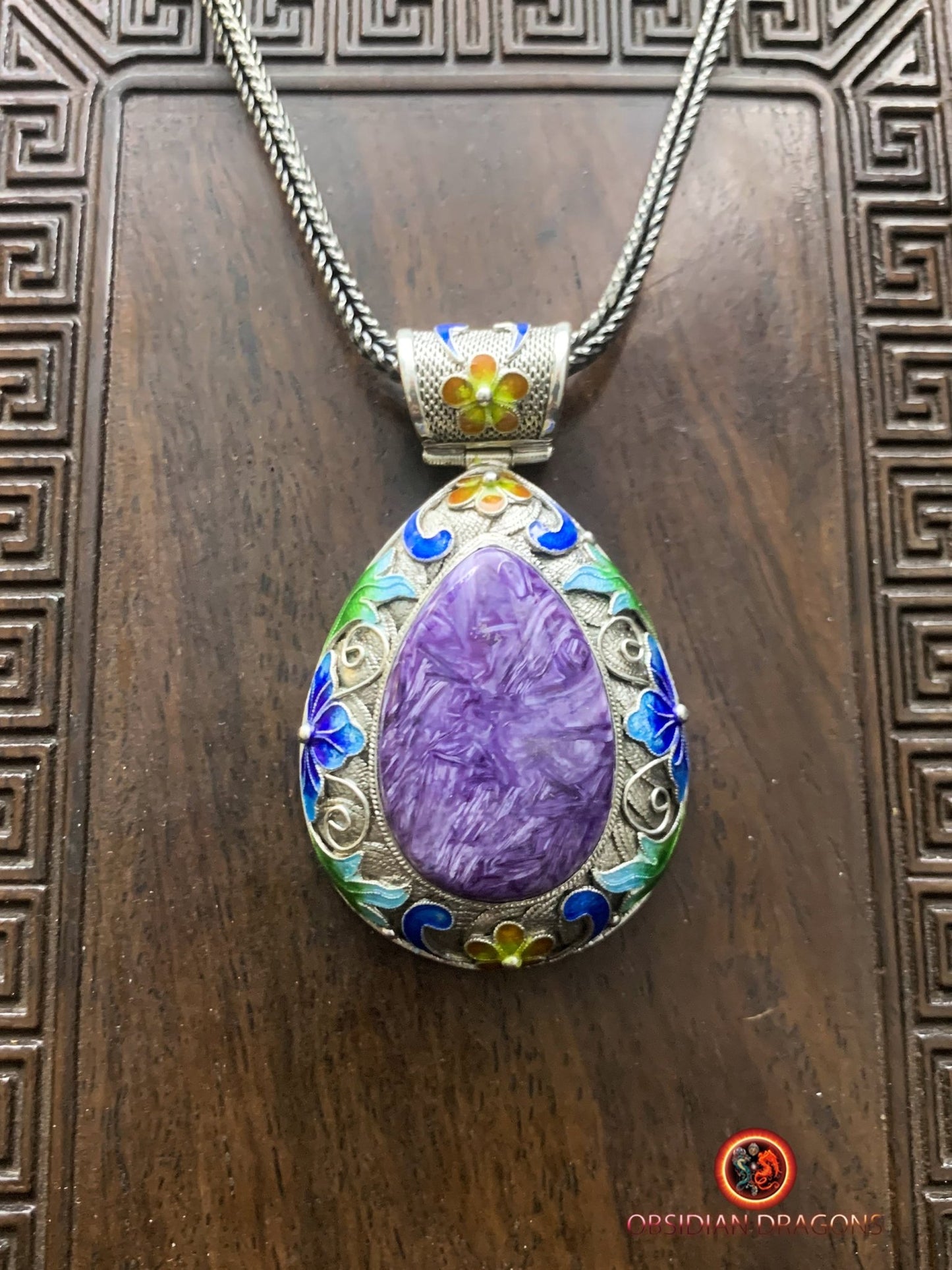 Pendentif charoïte serti en argent filigrané- Cité interdite | obsidian dragons