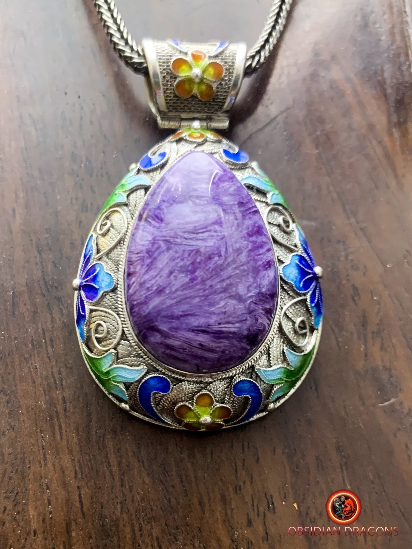 Pendentif charoïte serti en argent filigrané- Dynastie Qing | obsidian dragons